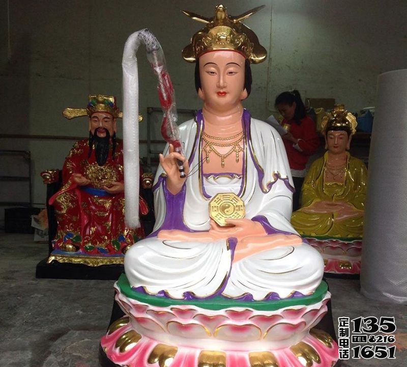 玻璃鋼彩繪寺廟景區蠶神娘娘雕塑